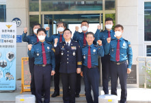 박건찬 경북경찰청장, 문경경찰서 방문…생활치료센터 근무자에 표창장 수여