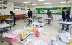 [포토] 포항제철지곡초등학교, 아이들 맞을 준비로 분주