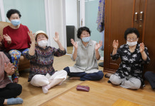 [포토] 122일만에 포항지역 경로당에 모인 어르신들