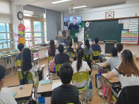 포항인성내츄럴 | 포항대흥초, 'Zoom'프로그램 활용 '찾아가는 인성인문학교' 운영