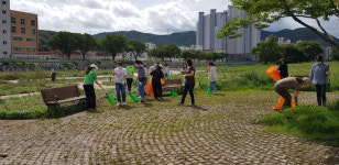 경산시 서부1동, 남천강변 집중호우 피해복구 작업 실시
