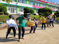 칠곡군 낙산초, 맨발 전통놀이 체험의 날 행사