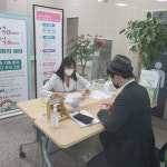 문경시 치매안심센터, 치매어르신 위생패드 등 물품 지원