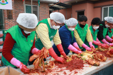 예천군 새마을부녀회, 저소득층 사랑의 김장 김치 나눠주기 행사