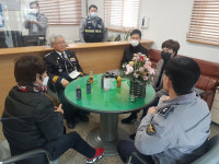 청도경찰서, 전화금융사기 예방 주민에 감사장 전달