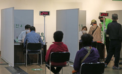 [포토] 대구 동구·달서구 75세 이상 일반인 화이자 백신 접종 시작