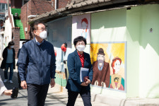 구미 신평벽화마을, 마음치유 여행 명소 급부상