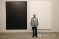 영덕 출신 단색화 대가 정상화 화백 대규모 개인전