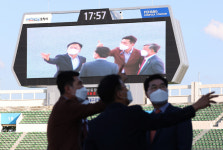 포항종합운동장 전광판, 30여년만에 새단장