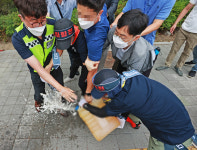 [포토] 서대구역 광장 조성사업 강제 감정평가에 반발하는 토지소유주·세입자들
