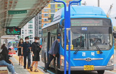 동대구로 BRT는 호응 얻었지만 연속된 전용차로 확충은 신중을