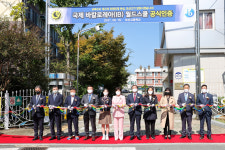 대구시교육청, 경북대사대부고·포산고 IB 월드스쿨 인증 기념 현판