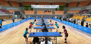 탁구 동호인들 회심의 스매싱…자존심 건 대결 후끈…제3회 상주 탁구대회 성료