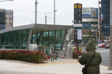 대구 죽전역 서편 출입구 개통 또 연기되나
