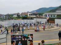 [르포] 주말 박근혜 대구 사저 북새통…보수단체 명예회복 촉구 집회