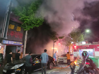 [속보] 포항 쌍용사거리 식당 화재 발생...펑소리와 함께 불길