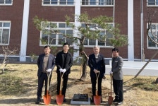 안동 길주중, 졸업생 모교 발전기원 기념식수 식재 행사