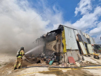 경주 외동서 돼지농장 화재...2000여 마리 폐사