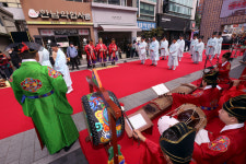[포토] 3년만에 대면으로 돌아온 대구 약령 한방문화축제