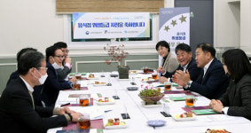 영천시니어클럽 시장형 사업단 별빛소반·카페모람, 위생등급 매우 우수 인증