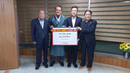 대한노인회 중앙회, 포항 경로당 83개소에 수해복구비 전달