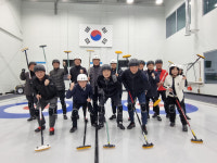 의성교육지원청, 경북도 23개 지역 교육장 대상 컬링체험 실시