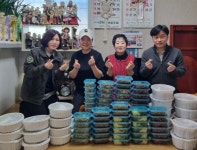 군위군 군위읍 찾아가는보건복지팀, 저소득 홀몸노인 가구에 반찬나눔