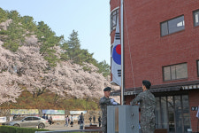 경북전문대학교, 4월 국기 게양식 행사 가져