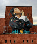 김천문화예술회관 더 화사해졌네…심찬양 그래피티 작가, 고향에 작품 2점 남겨