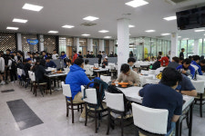 제1구내식당경일대학교 | 경일대, '천 원의 아침밥' 제공 첫날 250여 명 식사