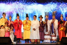 [외길 인생] 최한석 경북한복협회장, 한복의 날 기념 첫 한복문화축제 동분서주