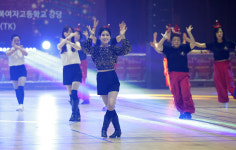 [포토] 리듬에 몸을 맡겨…전국송년 라인댄스 페스티벌