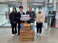 문경 가은고 학생회, 손수 뜨개질한 목도리·라면 이웃돕기 기탁
