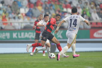 포항스틸러스·김천상무, 시즌 첫 '경북더비' 0-0 무승부