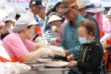 참사랑장의컨설팅 | [포토] 사랑의 밥차 장사진
