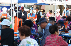 참사랑장의컨설팅 | [포토] 사랑의 밥차 장사진