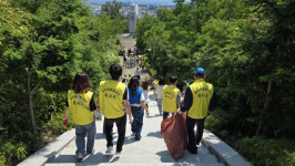 포항 동지인봉사단, 동지중 학생들과 학도의용군 전승기념관 추모·주변 정화활동