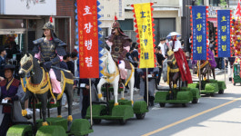 [포토] 창포물로 머리 감아요