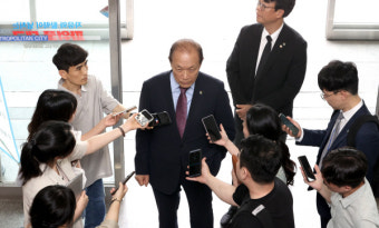 TK 찾은 황우여 