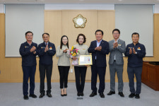 마당발 큰 언니 박신영 청송군의원, 대한민국지방의정봉사상 수상