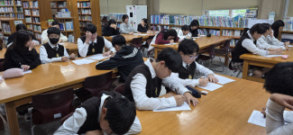 청송 현동중, 교내 시 창작 대회 개최…시 읽는 문화 조성