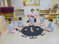 의성 안평초병설유치원·신평분교, 유아 다도 체험활동 눈길