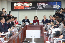 與 중국의 서해 불법구조물, 영해침범 강력 대응 추진