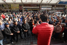 [포토] 대권 도전 이철우 경북도지사, 대구 서문시장 찾아