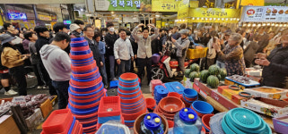 [포토] 포항 죽도시장 찾은 김문수 후보