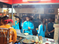 구미 인동시장 달달한 낭만야시장 성황…개막 첫날 1만5000명 발길