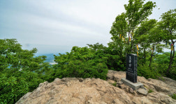 경주 오봉산 정상 마당바위서 60대 추락사