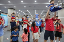 아빠가 요리사 되고, 부모는 아이의 친구가 된다