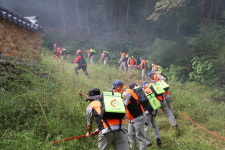 구미소방서, 금오산 채미정서 목조문화재 합동소방훈련 실시