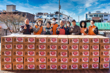 35년째 온정 나눔…포항오천신협, 오천교회와 김장 190박스 전달